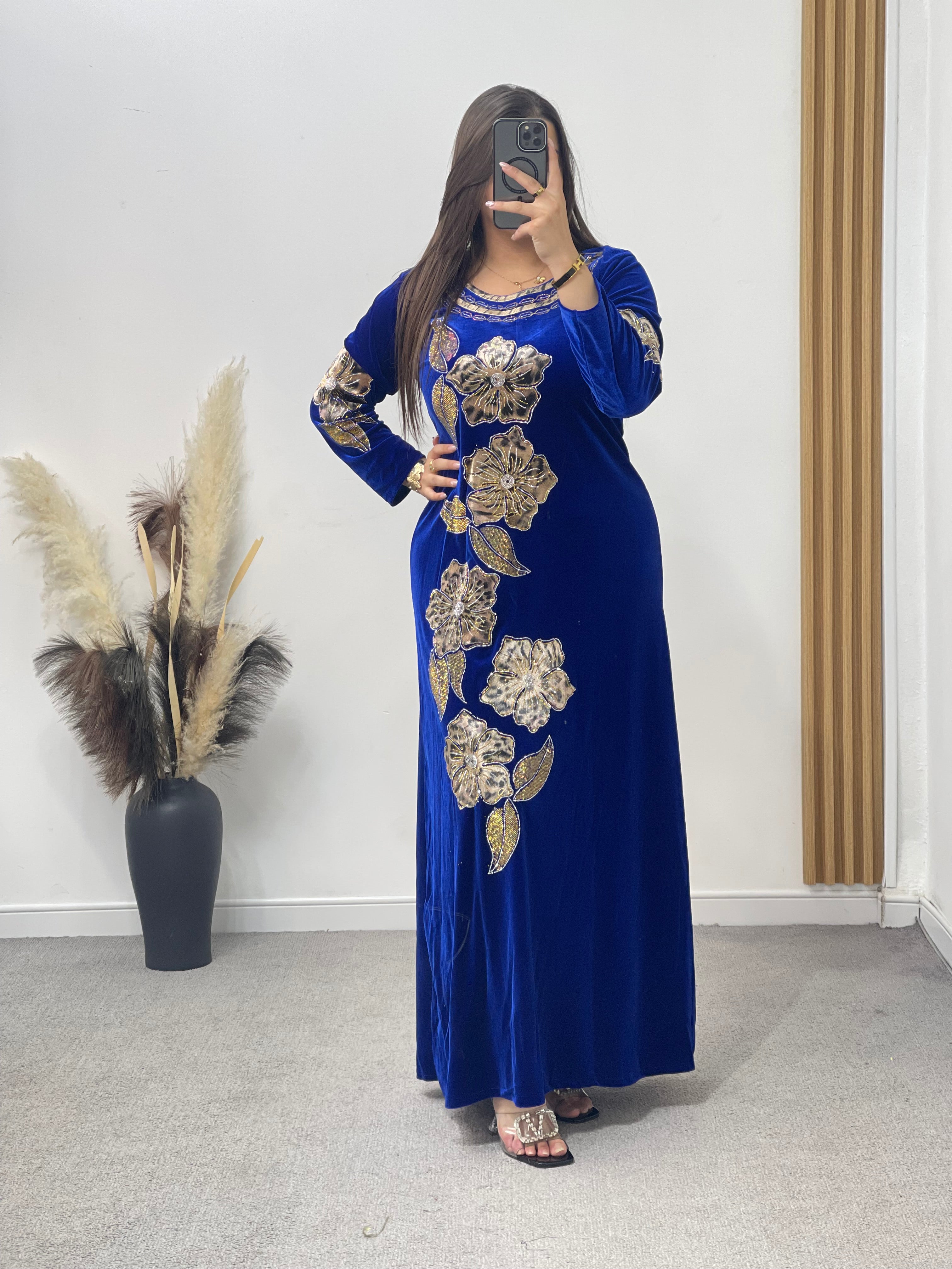 مودال الوردات