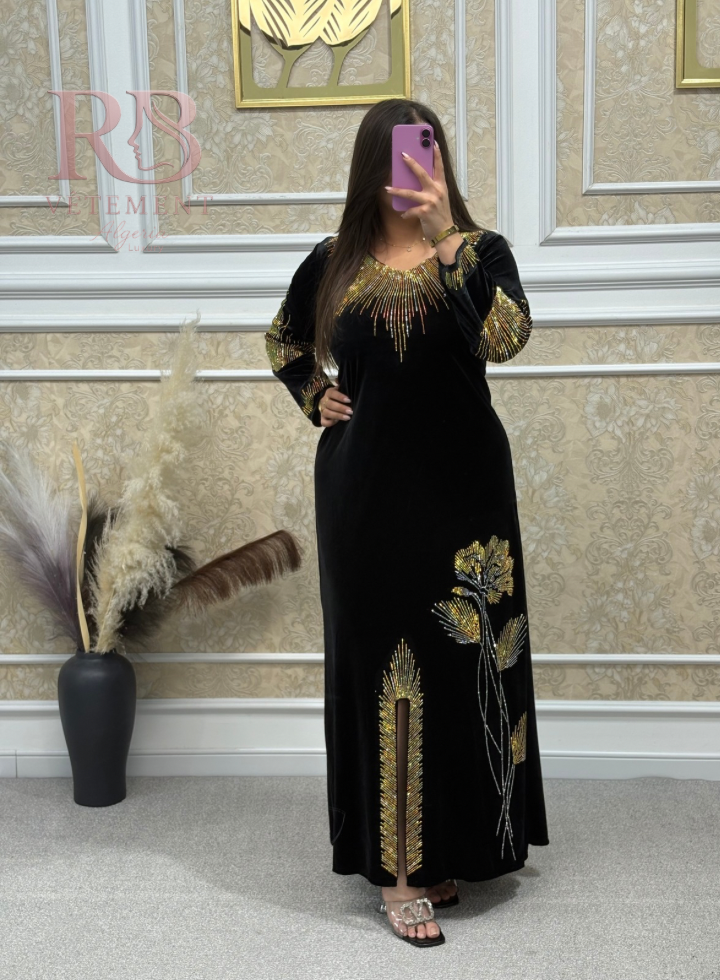 موديل قطيفة روايال بالستراس ✨